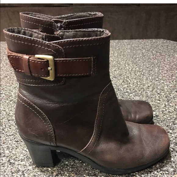 clarks ankle boots size 5